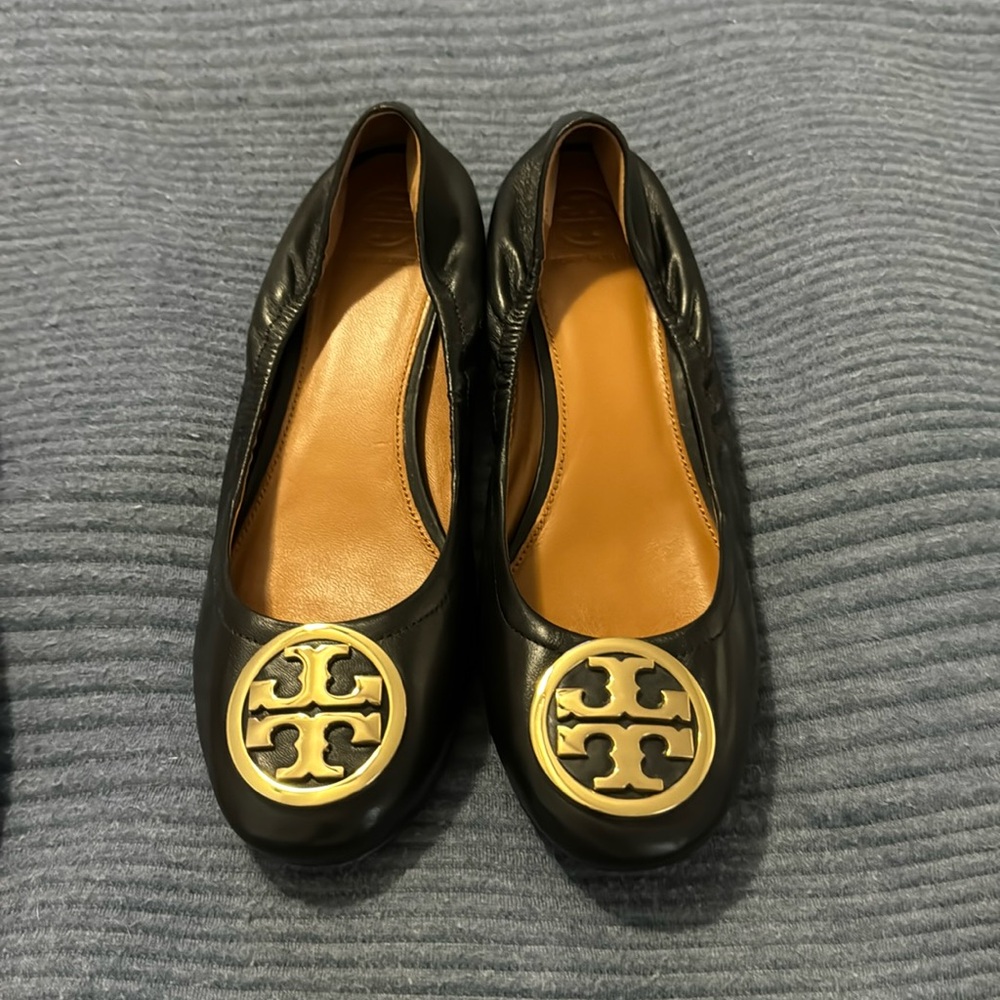 Tory Burch black lambskin small heels